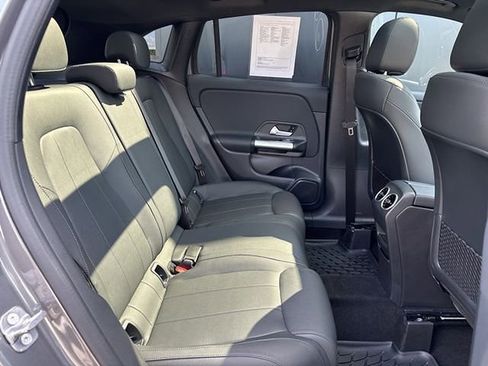Used 2025 Mercedes-Benz GLA 250 4MATIC image 19