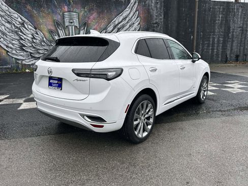 Used 2022 Buick Envision Avenir w/ Technology Package II image 3