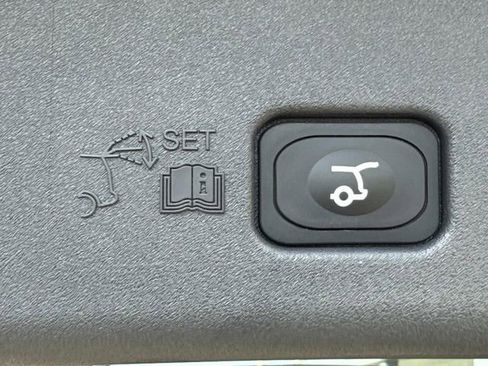 New 2026 Lincoln Nautilus Reserve image 13