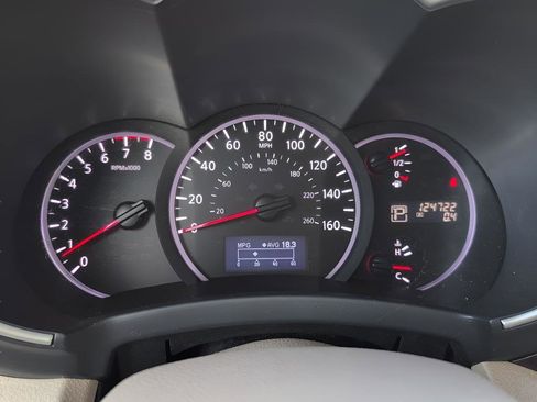 Used 2011 Nissan Quest S image 15