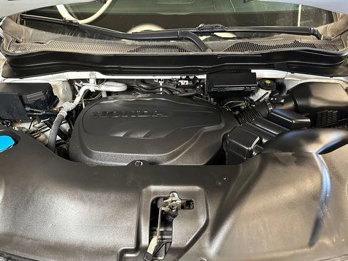 Used 2021 Honda Pilot Black Edition image 25