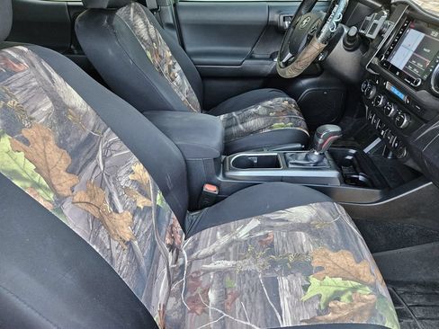 Used 2020 Toyota Tacoma TRD Pro AWD/4WD image 11