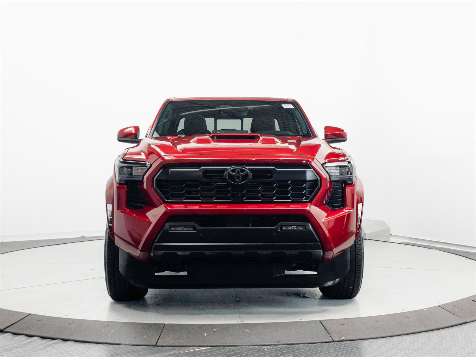 Certified 2024 Toyota Tacoma TRD Sport w/ TRD Sport Upgrade Package AWD/4WD image 2
