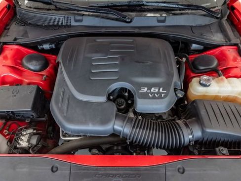 Used 2023 Dodge Charger SXT RWD image 3