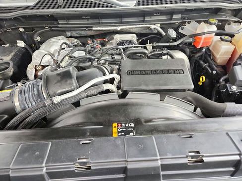 Used 2024 Chevrolet Silverado 3500 High Country w/ Technology Package AWD/4WD image 9