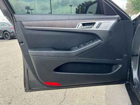 Used 2018 Genesis G80 5.0 Ultimate RWD image 10