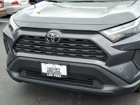 Used 2025 Toyota RAV4 XLE FWD image 33