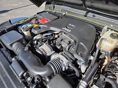 Used 2021 Jeep Gladiator Mojave image 22