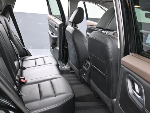 Used 2023 Nissan Rogue SL w/ SL Premium Package image 18