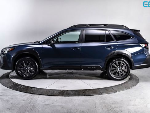 Used 2025 Subaru Outback Onyx Edition AWD/4WD image 3