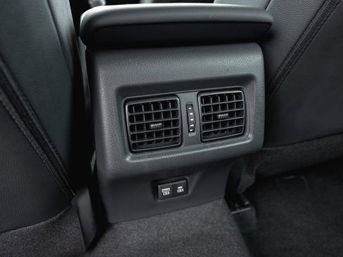 Used 2026 Toyota Camry SE image 28