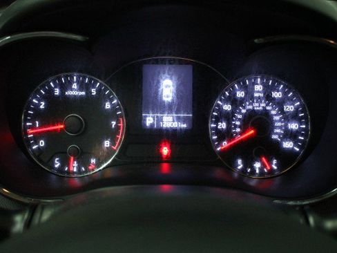 Used 2015 Kia Forte EX image 17