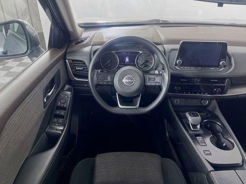 Used 2023 Nissan Rogue SV image 21