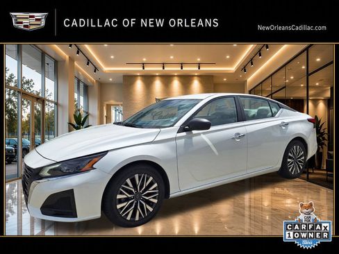 Used 2024 Nissan Altima 2.5 SV FWD image 8