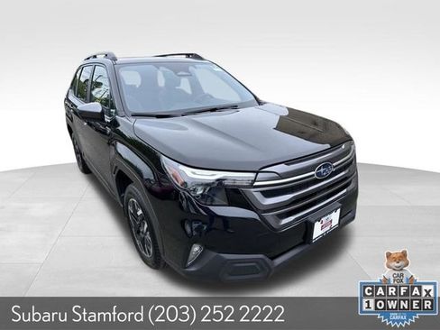 Used 2025 Subaru Forester Premium AWD/4WD image 1