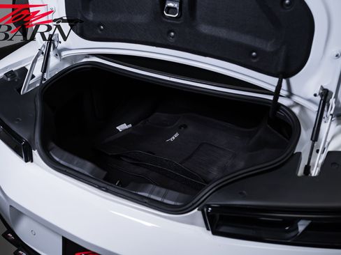 Used 2018 Chevrolet Camaro ZL1 RWD image 51