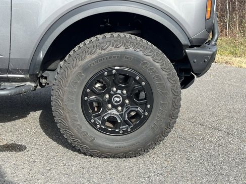 Used 2021 Ford Bronco 4-Door w/ Sasquatch Package image 19