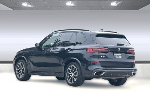 Used 2022 BMW X5 xDrive40i w/ M Sport Package AWD/4WD image 3