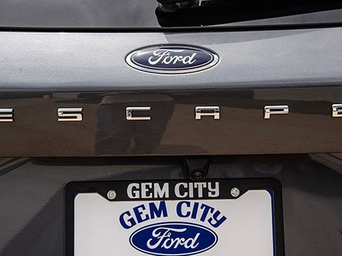 Used 2024 Ford Escape Platinum AWD/4WD image 17