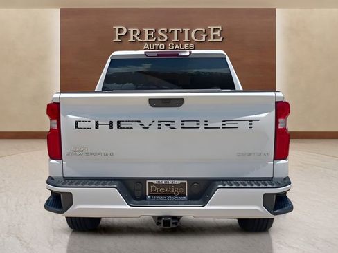 Used 2019 Chevrolet Silverado 1500 Custom w/ Custom Convenience Package RWD image 26