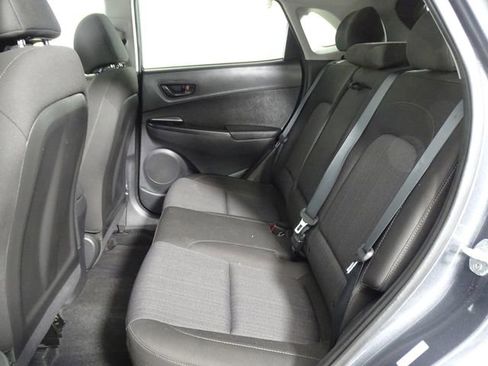 Used 2022 Hyundai Kona SEL image 11