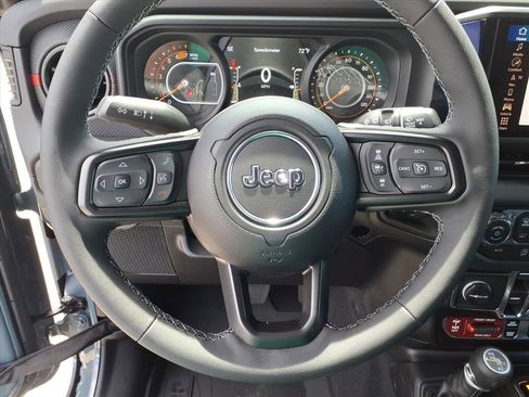 New 2026 Jeep Wrangler Unlimited Rubicon AWD/4WD image 24