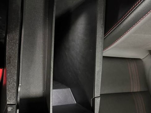 Used 2022 Chevrolet Equinox RS image 29