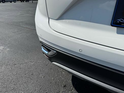 Used 2023 Buick Envision Preferred FWD image 9