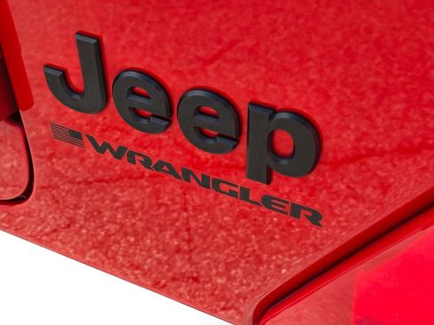 Used 2025 Jeep Wrangler Unlimited Sahara AWD/4WD image 6