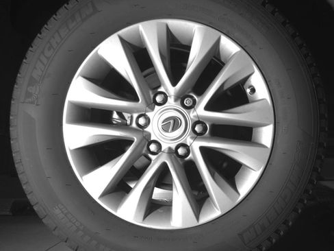 Used 2022 Lexus GX 460 Premium w/ Premium Package image 28