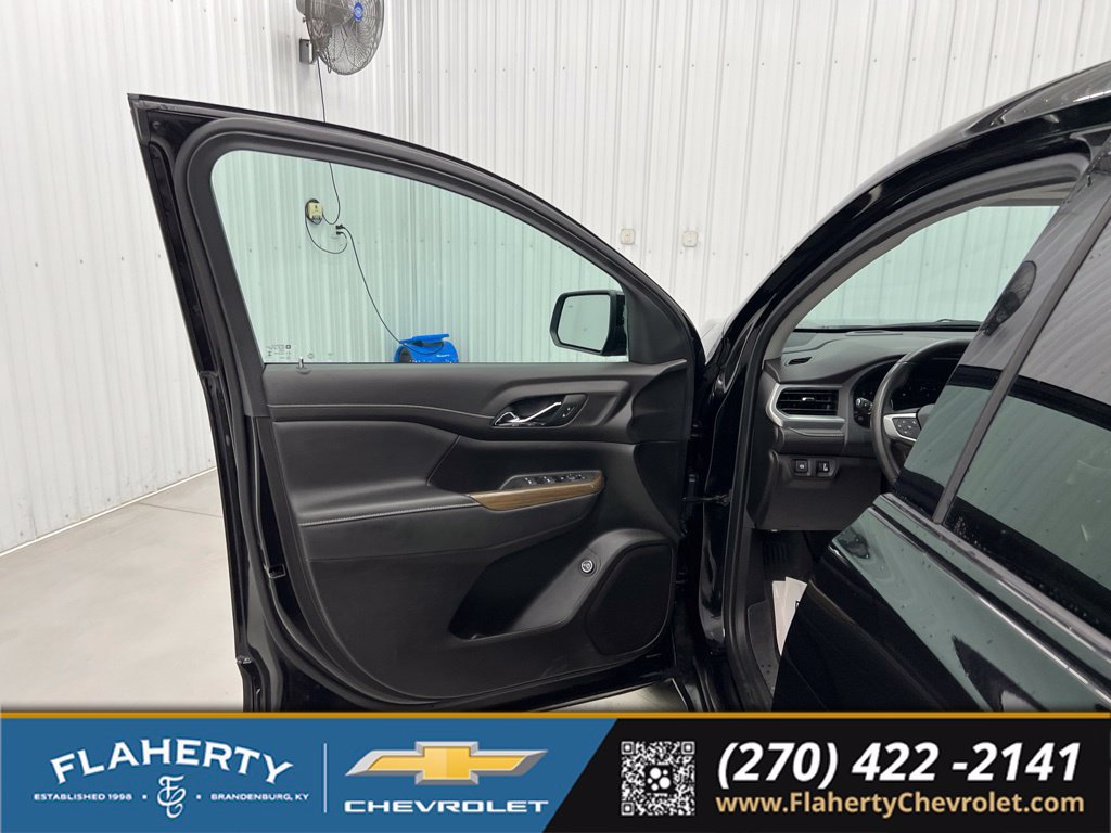 Used 2023 GMC Acadia SLE w/ Driver Convenience Package AWD/4WD image 8