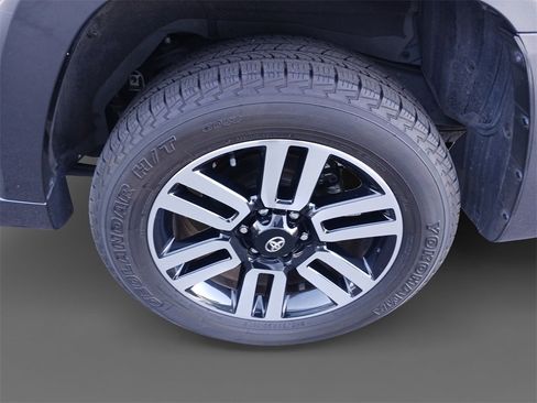 Used 2022 Toyota 4Runner Limited image 8