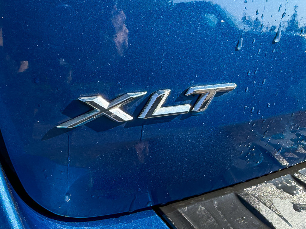 Used 2021 Ford Explorer XLT AWD/4WD image 8