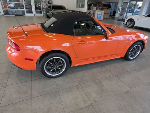 Used 2017 FIAT 124 Spider Classica RWD image 8