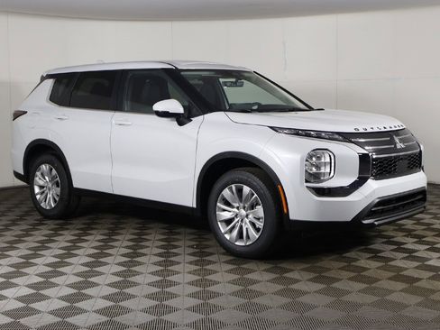 New 2026 Mitsubishi Outlander ES image 51