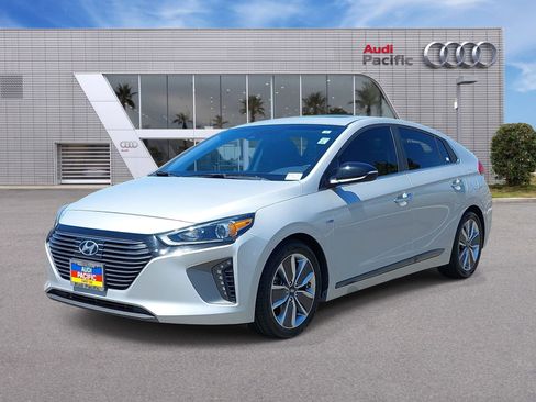 Used 2019 Hyundai Ioniq Limited FWD image 1