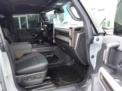Used 2024 GMC Hummer EV 3X w/ Extreme Off-Road Package AWD/4WD image 36