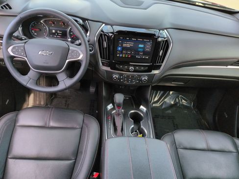 Used 2023 Chevrolet Traverse RS image 15