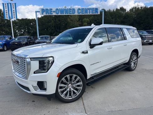 Used 2021 GMC Yukon XL Denali w/ Denali Premium Package RWD image 2