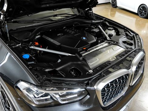 Used 2025 BMW X4 xDrive30i image 54
