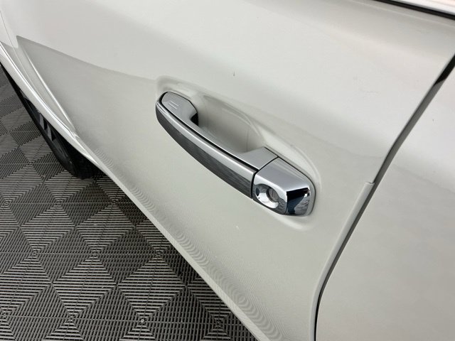Used 2023 Toyota 4Runner Limited AWD/4WD image 13