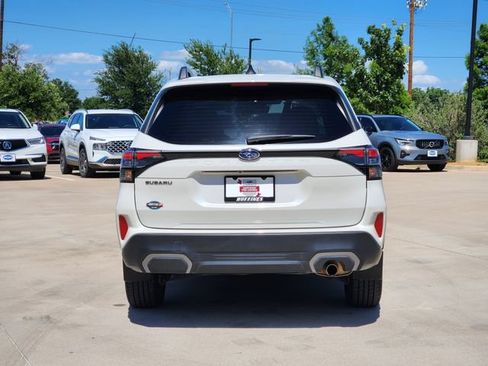 Certified 2025 Subaru Forester Limited AWD/4WD image 6