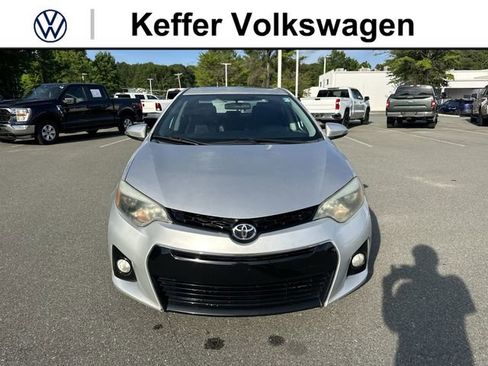 Used 2015 Toyota Corolla S w/ Driver Convenience Package FWD image 8