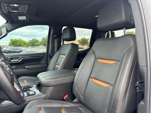 Used 2024 GMC Sierra 1500 AT4 w/ Technology Package AWD/4WD image 31
