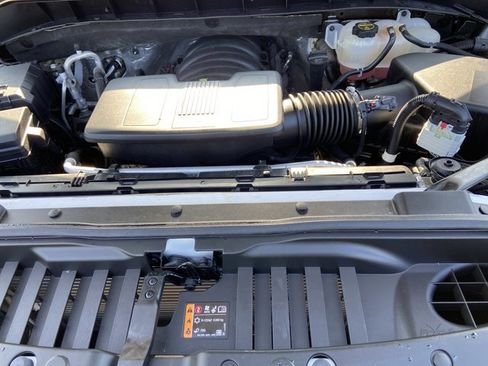 Used 2025 Chevrolet Silverado 1500 LT image 26