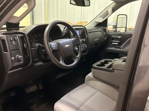 Used 2015 Chevrolet Silverado 3500 W/T image 3