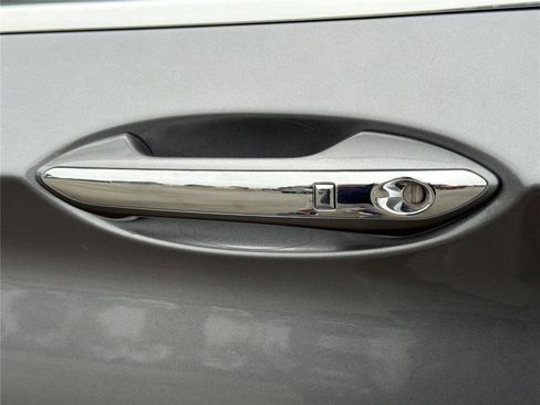 Used 2024 INFINITI QX50 Luxe AWD/4WD image 36