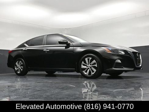 Used 2022 Nissan Altima 2.5 S FWD image 28