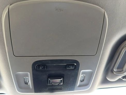 Used 2019 Toyota Camry LE FWD image 29