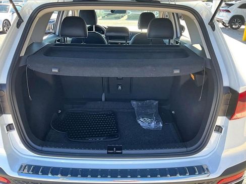 Certified 2023 Volkswagen Taos SE image 15